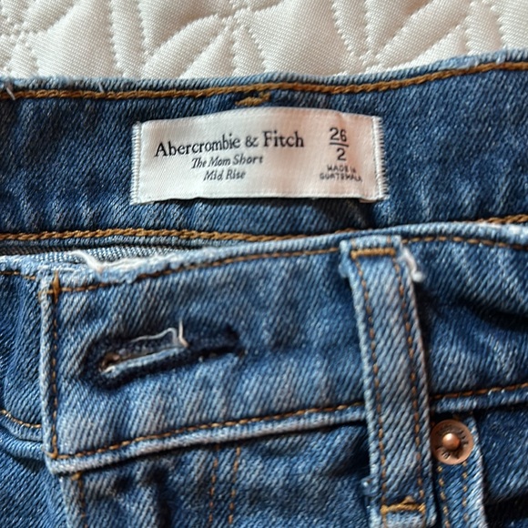 Abercombie & fitch the mom short mid rise size 26 / 2 - Picture 3 of 3